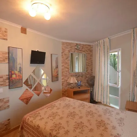 Torres De Yomely Apartment *